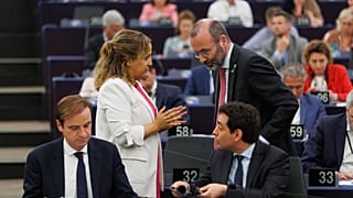 Iratxe García, head of the Socialist group, talks to Manfred Weber, leader of the European People's group, during a vote at the European Parliament