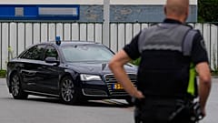 Prozessauftakt in den Niederlanden