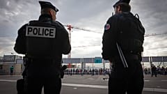 Gendarmen sicherten noch Tage nach dem Endspiel das Stade de France für die Spurensicherung