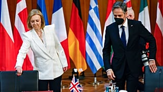 Liz Truss (balra) brit és Antony Blinken amerikai külügyminiszter a NATO-tagországok külügyminisztereinek berlini tanácskozásán 2022. május 15-én – képünk illusztráció.