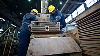  15 ve daha yukarı yaştaki kişilerde işsiz sayısı 2022 yılı Nisan ayında bir önceki aya göre 65 bin kişi artarak 3 milyon 853 bin kişi oldu