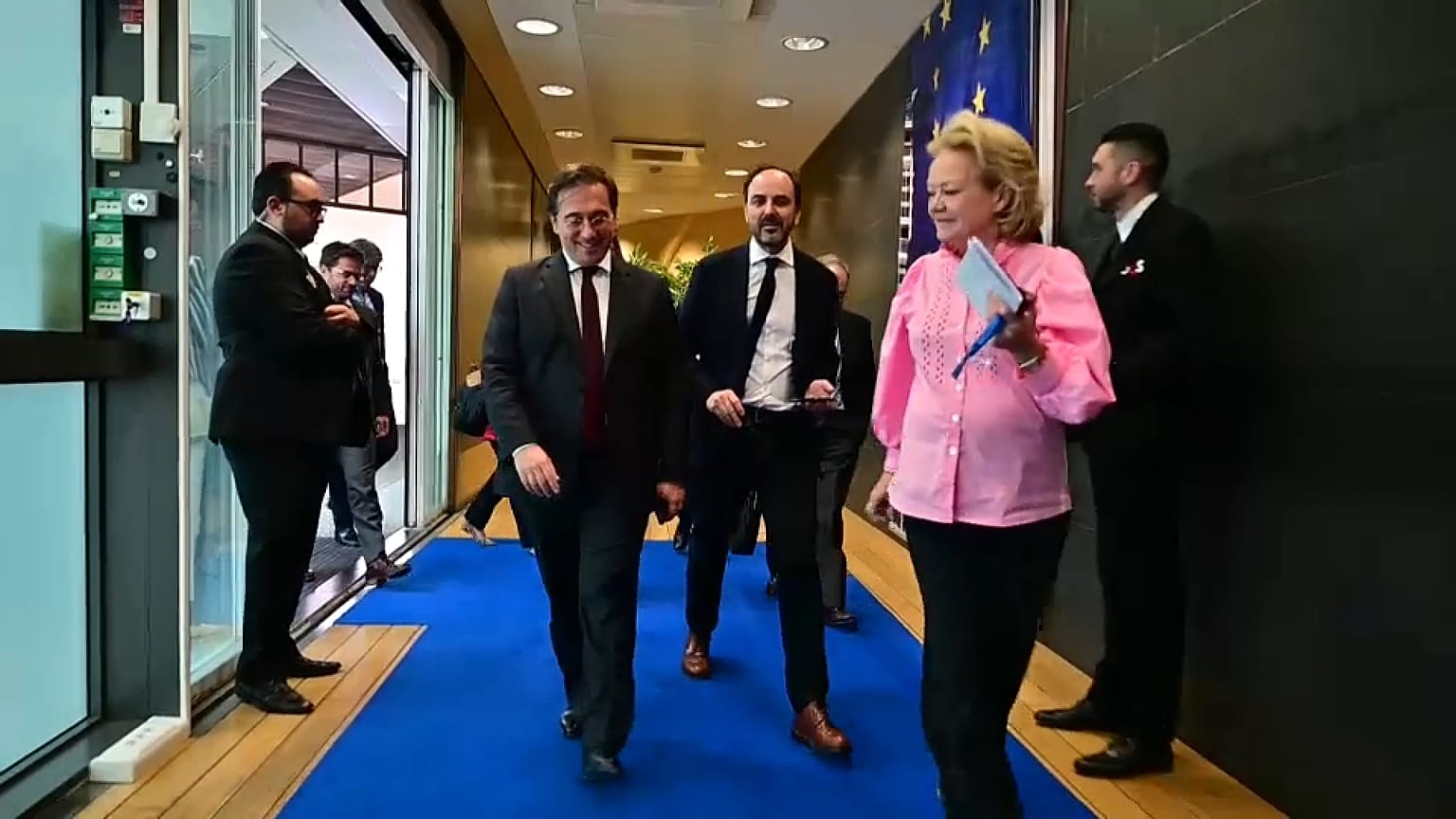El ministro de Exteriores de España, José Manuel Albares, se reunió este viernes con altos funcionarios de la UE para tratar la crisis con Argelia.