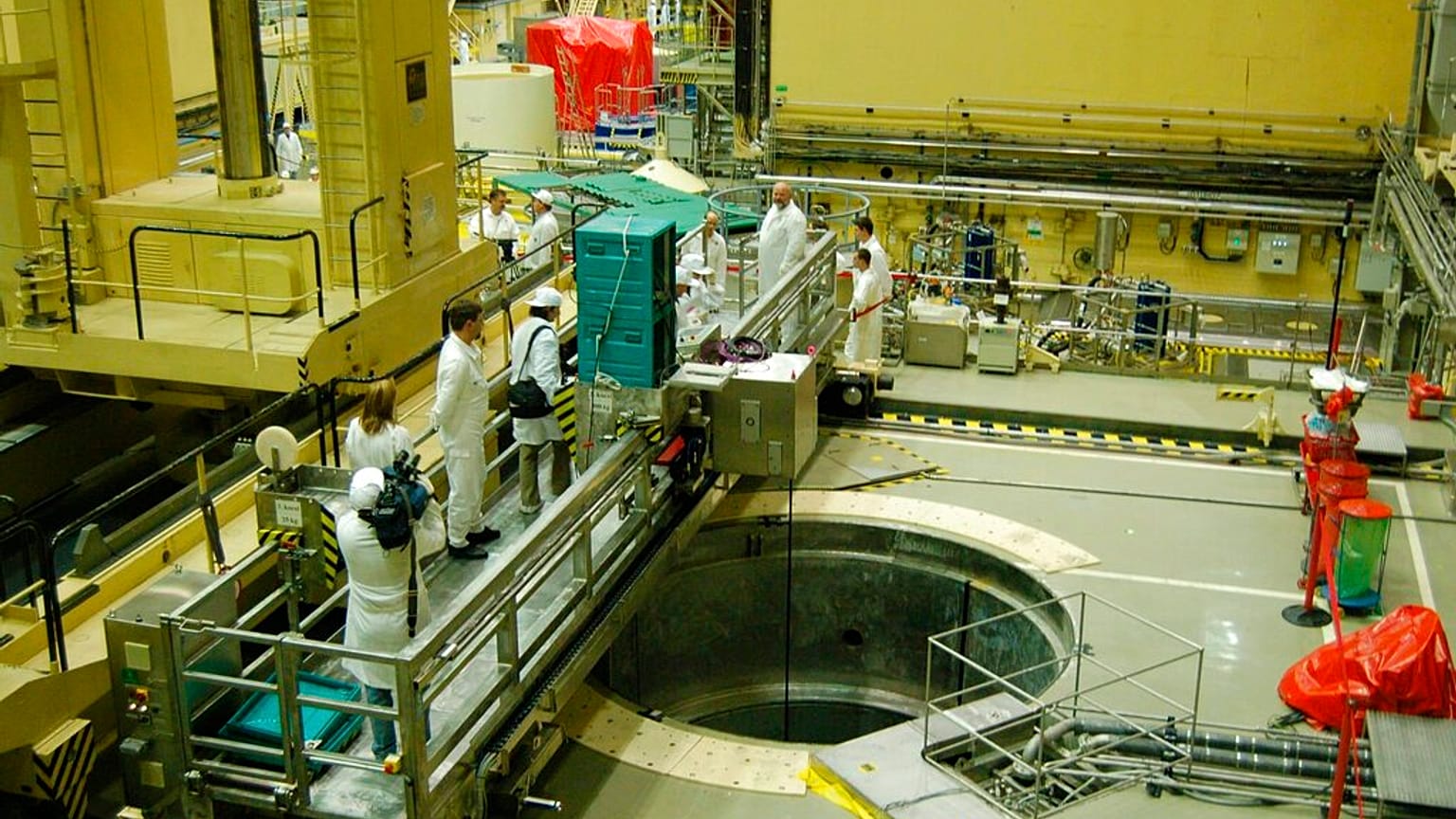 Sajtóbejárás a paksi erőműben - 2007 - illusztráció