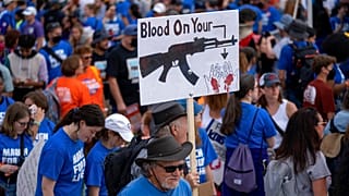 "Sangue sulle vostre mani". (Parkland, Florida. 11.6.2022). 