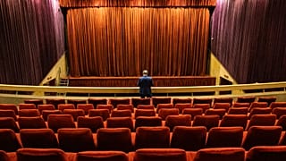 سينما فارغة في مدينة الدار البيضاء غرب المغرب. 2022/01/24