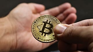 سقوط ارزش بیت‌کوین