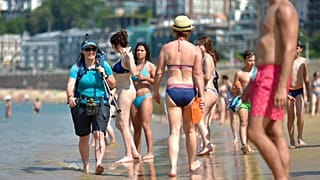 Spanish people are experiencing an unprecedented heatwave.