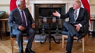Primeiro-ministro português recebido em Downing Street pelo seu homólgo britânico