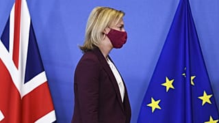 Liz Truss brit külügyminiszter januárban, Brüsszelben