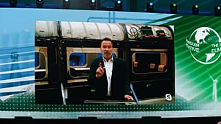 Arnold Schwarzenegger s'adresse au public lors de la conférence mondiale sur le climat à Vienne, 14 juin 2022.