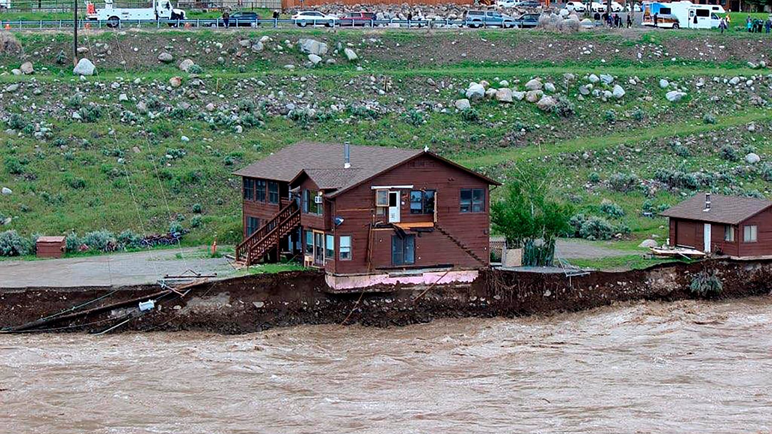 Un déluge d'inondations a forcé l'évacuation de certaines parties du parc national de Yellowstone, aux Etats-Unis.