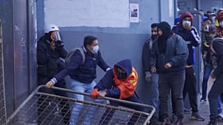 Ecuador: clashes between protesters and police during march to demand fuel price cuts