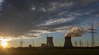 A bajorországi Gundremmingen atomerőmű hűtőtornya
