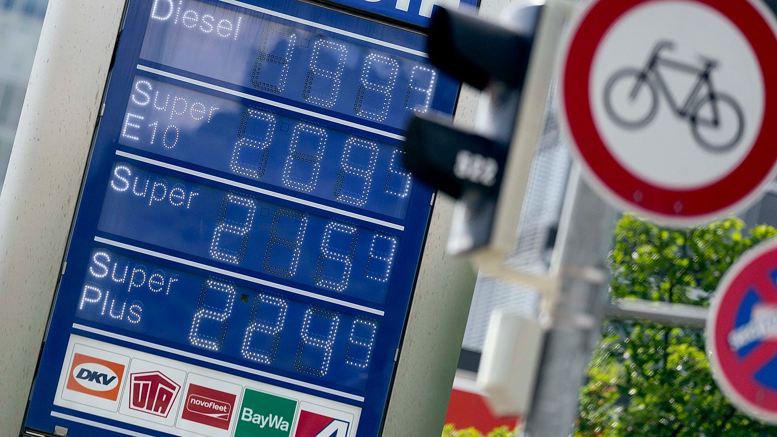 Die Wirkung des Tankrabatts ist umstritten