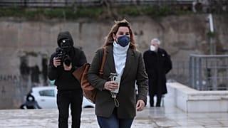 Η Ολυμπιονίκης Σοφία Μπεκατώρου στο ξεκίνημα της δίκης του 39χρονου προπονητή ιστιοπλοϊας