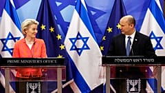 Von der Leyen  en rueda de prensa con Nefatli Bennett
