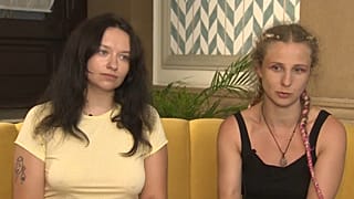 Olga Borisova y Masha Aliójina, integrantes de las Pussy Riot