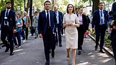 Le président français Emmanuel Macron et la présidente moldave Maia Sandu à Chisinau, en Moldavie, 15 juin 2022.