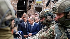 Olaf Scholz beim Besuch von Irpin, Vorort von Kiew