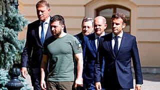 Quatre leaders de pays européens sont en visite à Kyiv auprès de Volodymyr Zelensky pour parler du statut de candidate à l'adhésion à l'UE de l'Ukraine. 