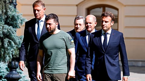 Quatre leaders de pays européens sont en visite à Kyiv auprès de Volodymyr Zelensky pour parler du statut de candidate à l'adhésion à l'UE de l'Ukraine. 