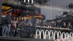 Fransa'nın başkenti Paris'te bir McDonald's şubesi