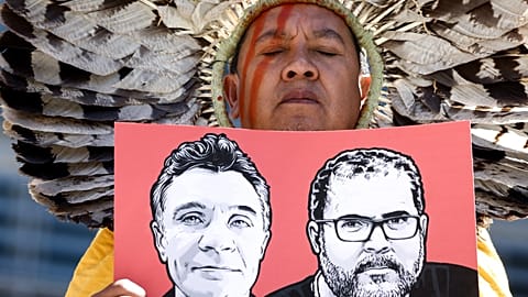Portrait of the two missing
