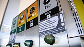 Macaristan'daki benzin istasyonlarında yabancı plakalı araç sahipleri indirimden yararlanamıyor