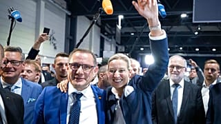 Almanya için Alternatif (AfD) Partisinin eş genel başkanları Federal Meclis milletvekilleri Tino Chrupalla ve Alice Weidel oldu