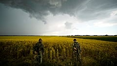 Российские военные в полях Запорожья в Украине 14 июня 2022