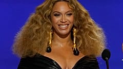Amerikalı şarkıcı Beyonce'den yeni solo albüm müjdesi