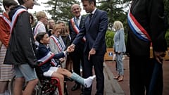 Президент Франции проголосовал на севере страны