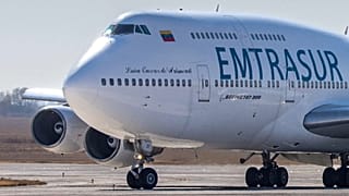 Avión venezolano detenido en el aeropuerto de Ezeiza, Buenos Aires