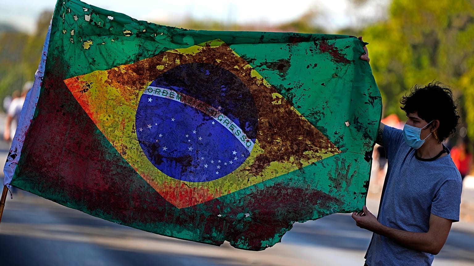 Solidaritätskundgebung für den ermordeten Journalisten Dom Phillips, der über illegale Machenschaften im Amazonas recherchierte.