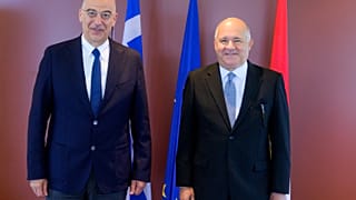 Ο ΕΛΛΗΝΑΣ ΥΠΕΞ ΚΑΙ Ο ΑΠΕΡΧΟΜΕΝΟΣ ΠΡΕΣΒΗΣ ΤΗΣ ΑΙΓΥΠΤΟΥ
