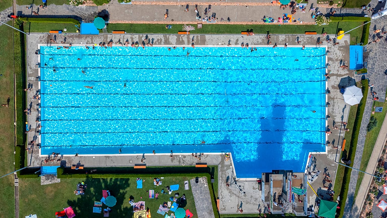 Une piscine