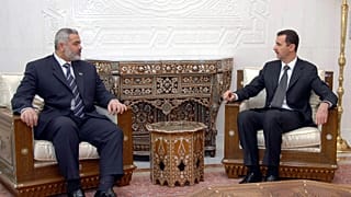 الرئيس السوري بشار الأسد يلتقي رئيس الوزراء الفلسطيني إسماعيل هنية في دمشق - سوريا. 2006/12/04