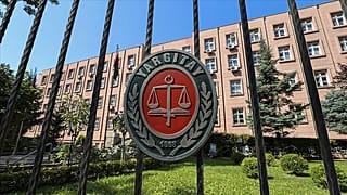 Askeri öğrencilere tahliye