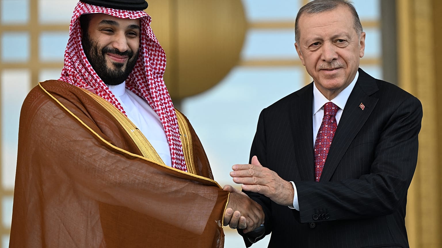 ولي العهد اسعودي محمد بن سلمان والرئيس التركي رجب طيب إروغان 