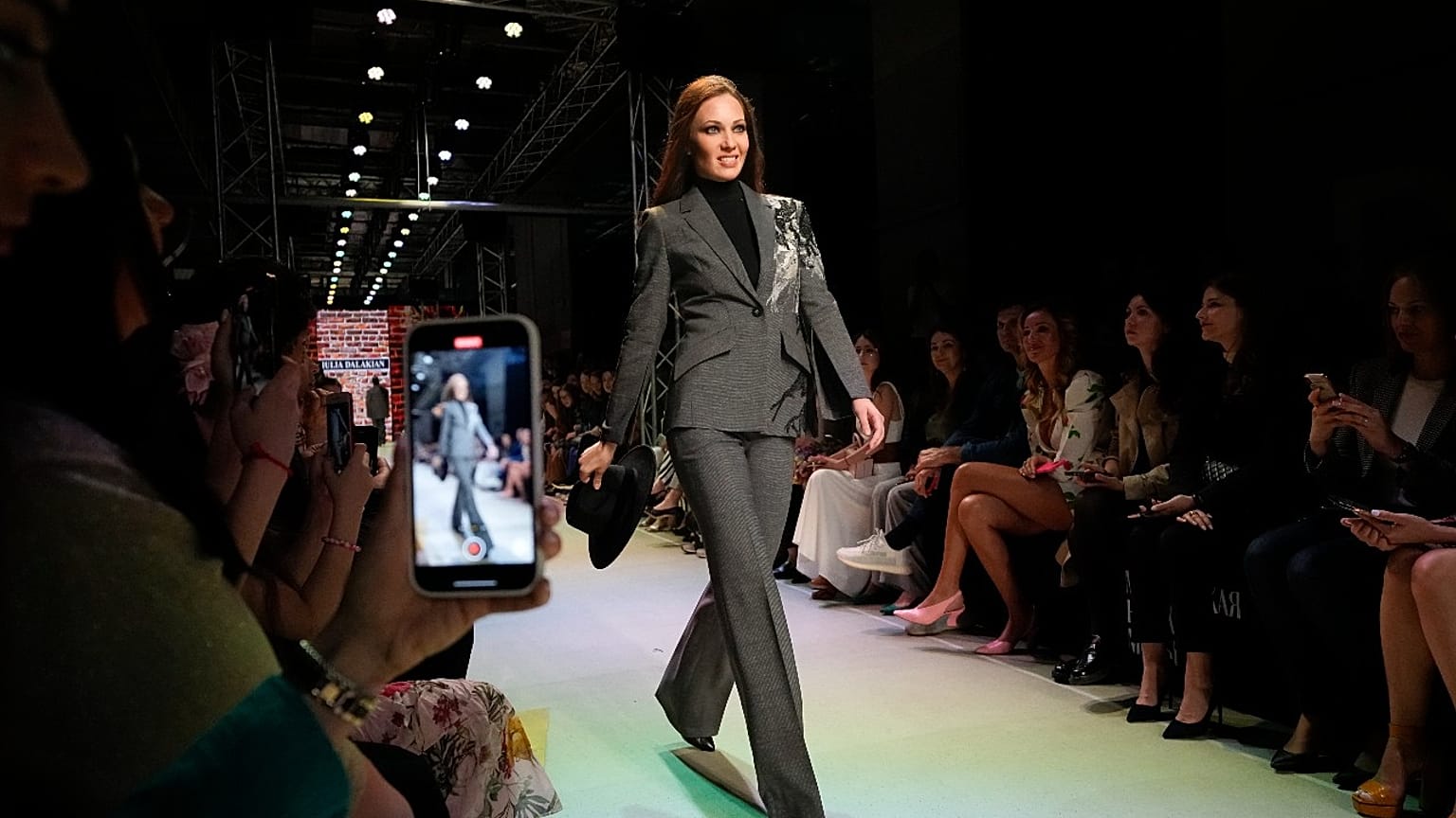 Défilé à la Fashion Week de Moscou