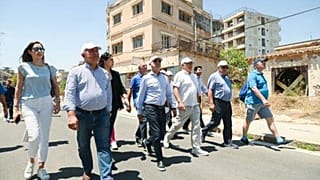 Φωτογραφία από την επίσκεψη στο Βαρώσι του Προέδρου του ΔΗΣΥ και υποψήφιου για την Προεδρία, Αβέρωφ Νεοφύτου