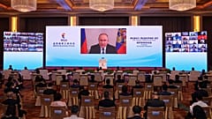 Le président russe Vladimir Poutine prend la parole à distance lors de la cérémonie d'ouverture du 14ème sommet des BRICS, à Pékin, Chine, le 22 juin 2022.