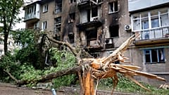 Повреждённый при обстреле жилой дом в Донецке. 22 июня 2022 г. 