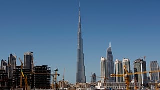 برج خليفة في دبي "أطول برج في العالم" الذي شيدته شركة إعمار للعقارات