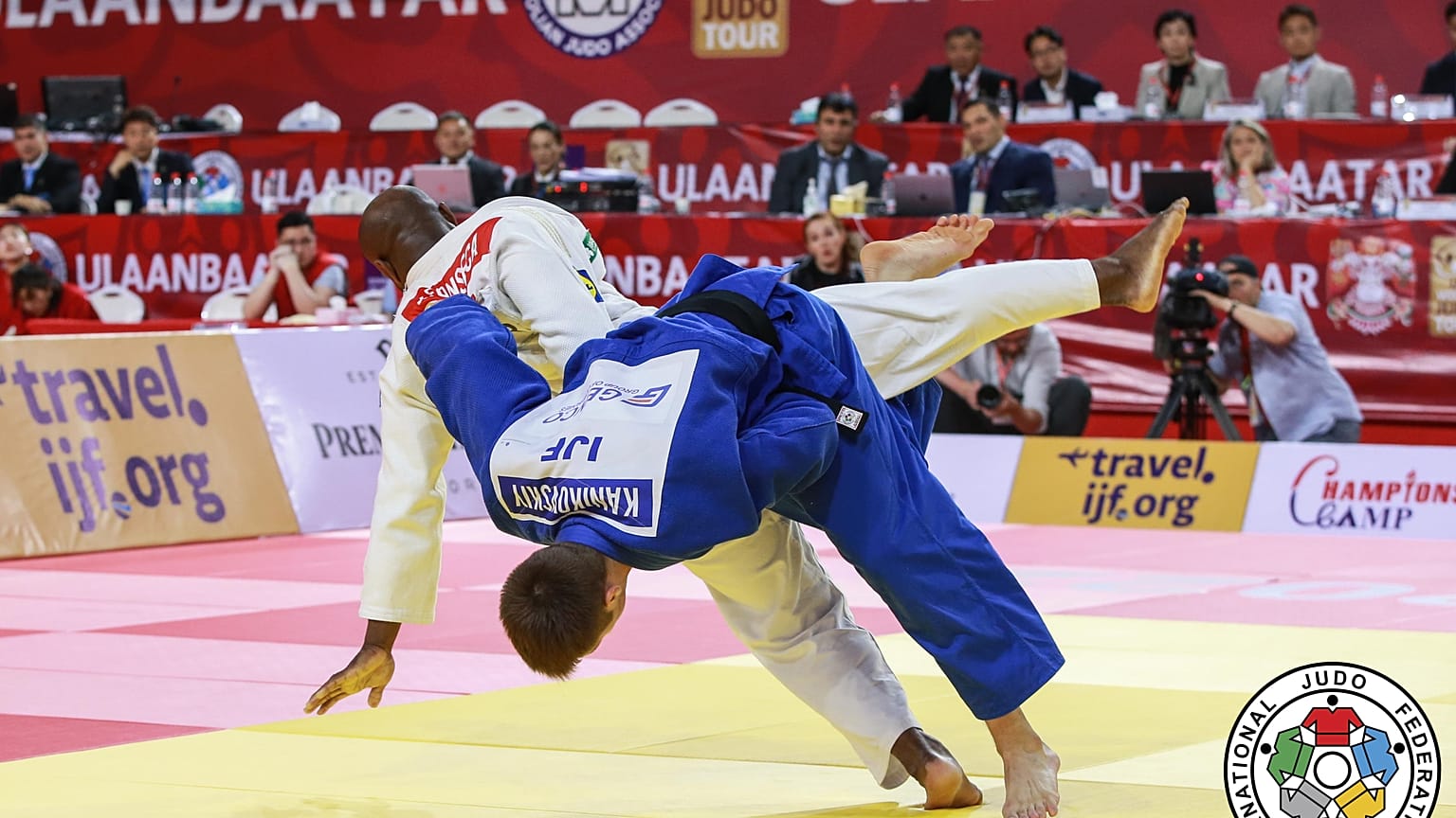Jorge Fonseca e Matvey Kanikovskiy na final de -100kg.