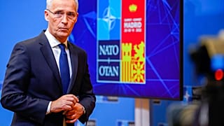 Jens Stoltenberg brüsszeli sajtótájékoztatóján