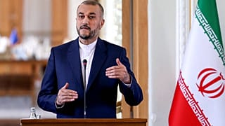 وزير الخارجية الإيراني حسين أمير عبد اللهيان يتحدث خلال مؤتمر صحفي في مقر وزارة الخارجية بالعاصمة الإيرانية طهران، 25 يونيو 2022