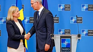 Μαγκνταλένα Άντερσον, Γενς Στόλτενμπεργκ