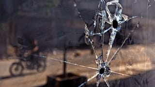 مردی موتورسوار در استان ادلب 