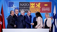 رجب طیب اردوغان پس از توافق با وزیر خارجه و نخست وزیر سوئد و نیز رئیس جمهوری فنلاند
